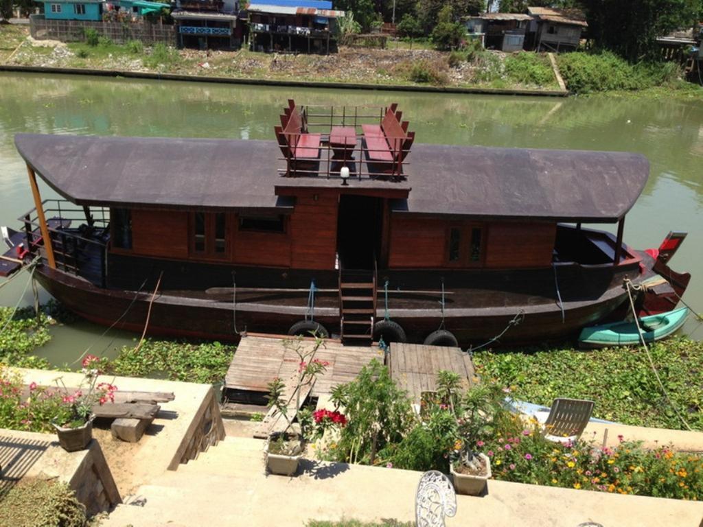 Ayothaya Riverside House Ayutthaya Værelse billede